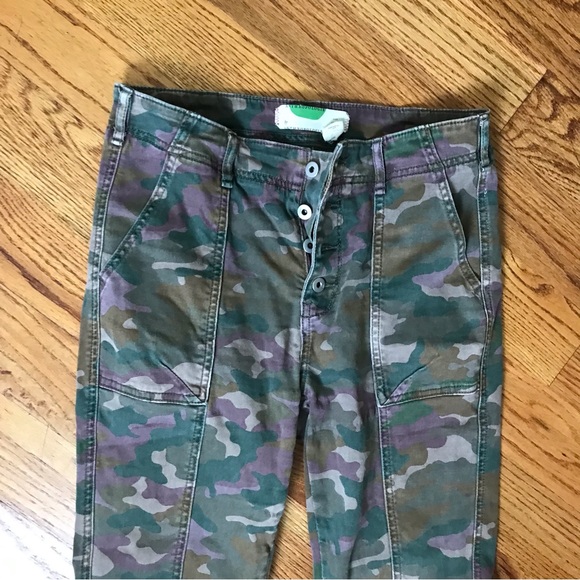 Anthropologie Camo-Print Pants - Picture 8 of 10